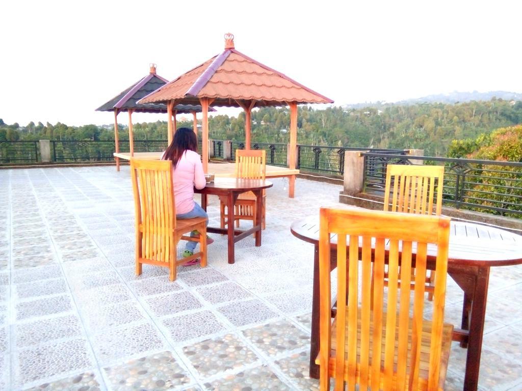 Rest Area 88 Guest House เตจากูลา ภายนอก รูปภาพ