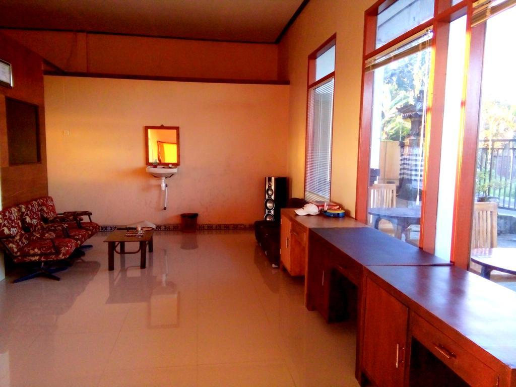 Rest Area 88 Guest House เตจากูลา ภายนอก รูปภาพ