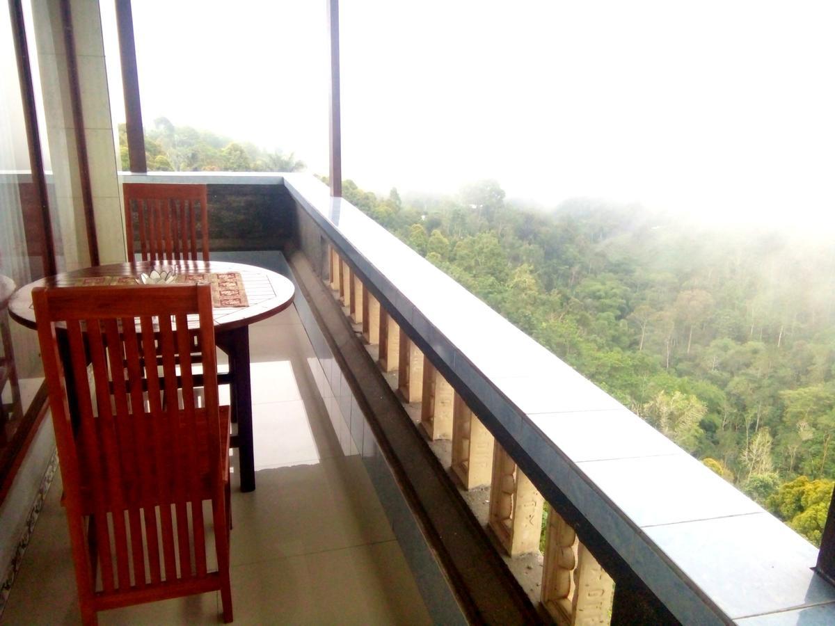 Rest Area 88 Guest House เตจากูลา ภายนอก รูปภาพ